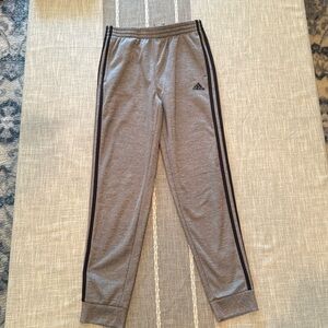 Boys Adidas sweatpants track Large 14/16 excellent condition barely worn!
